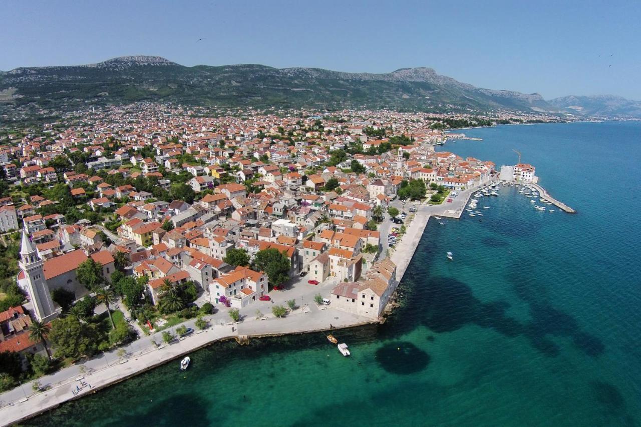 Apartments And Rooms With Parking Space Kastel Stafilic, Kastela - 18673 外观 照片