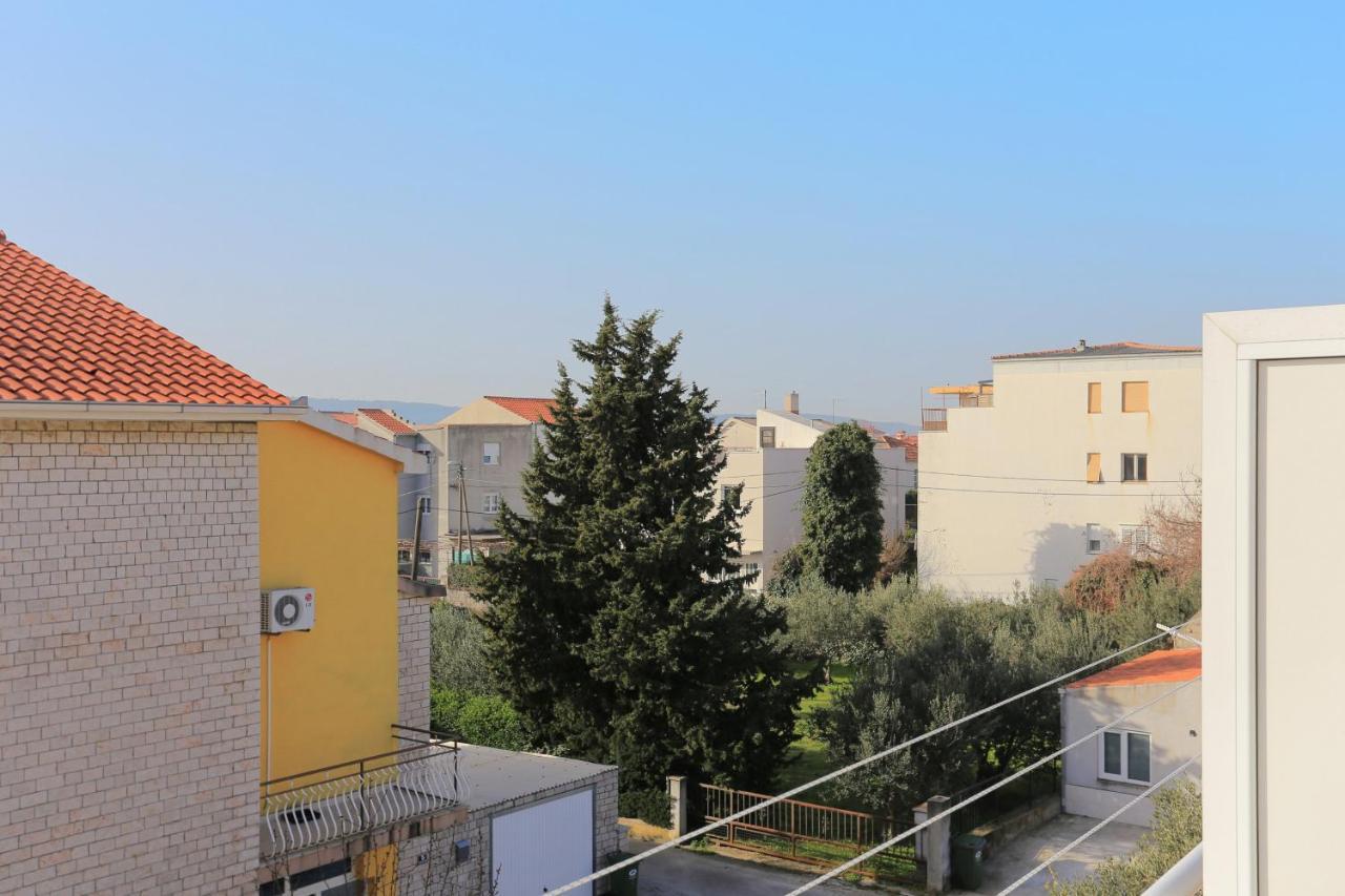Apartments And Rooms With Parking Space Kastel Stafilic, Kastela - 18673 外观 照片
